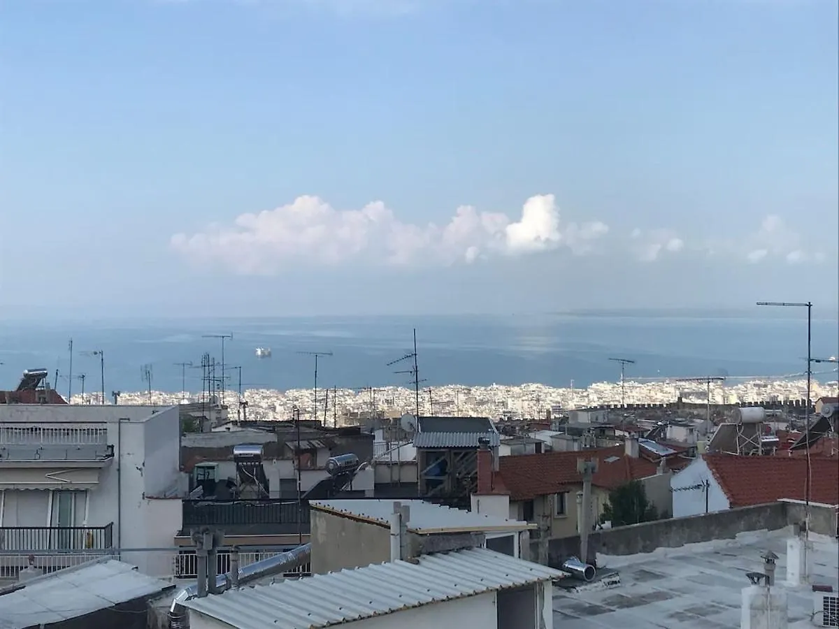 Apartment With Great View Selanik